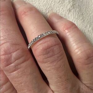 Elegant 925 Silver eternity Band with rhinestones